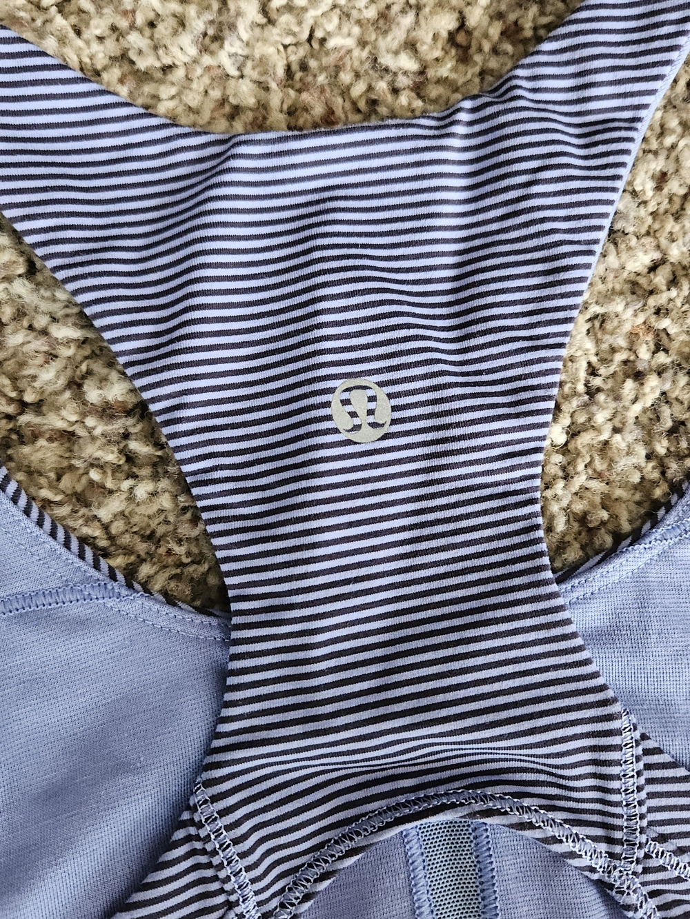 Lululemon Sports Bra Size 8 - Picture 3 of 5